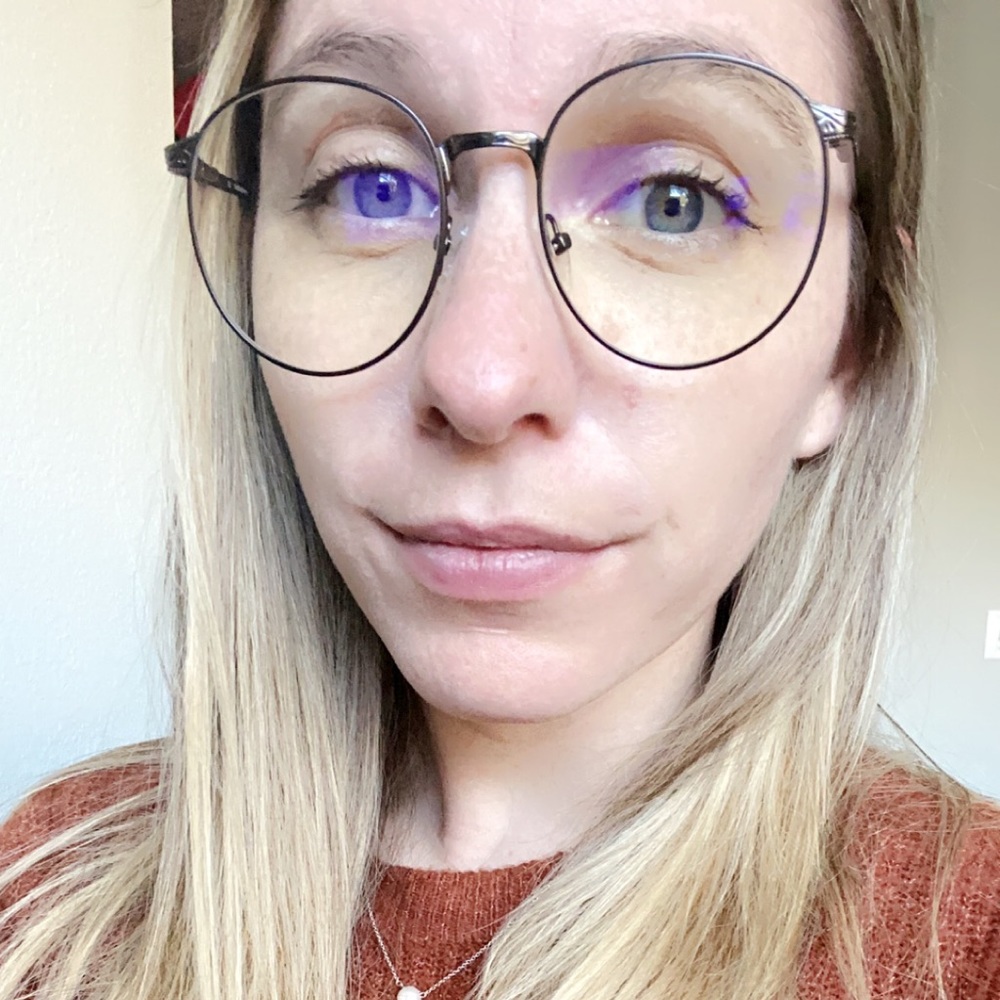 Meet your Posher, Cait